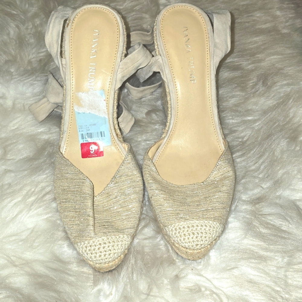 Ivanka Trump Cream Wedges - Picture 6 of 11
